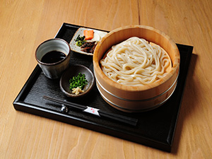 桶ざるうどん